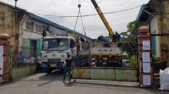 突發！製鞋大廠被迫“停工、退地”，1000名員工慘遭解雇！